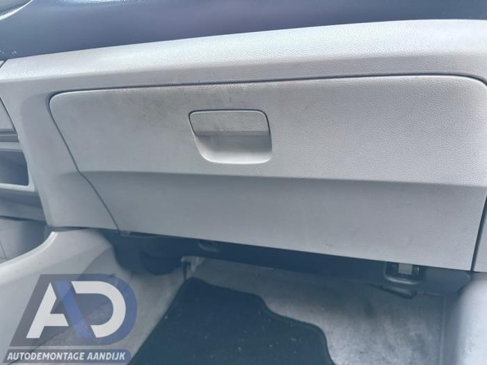 Begagnade Handskfack Honda Insight (ZE2) 1.3 16V VTEC Pris € 29,99 Marginaltabell erbjuds av Autodemontage Aandijk