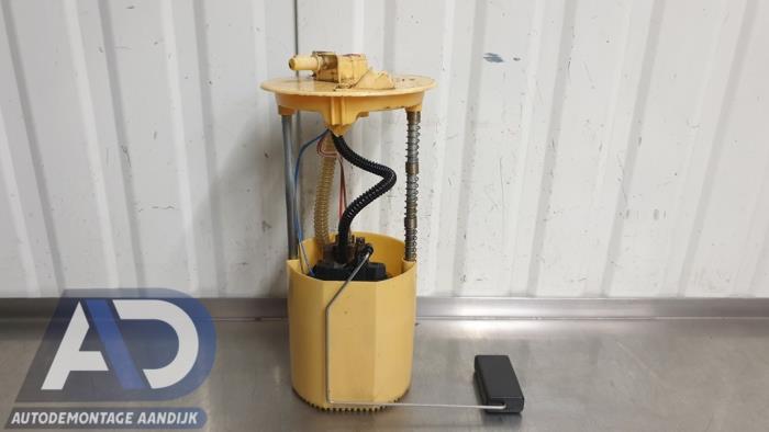Usagé Pompe à carburant Suzuki SX4 (EY/GY) 1.9 DDiS Grip 4x4 Prix € 39,99 Règlement à la marge proposé par Autodemontage Aandijk