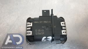 Begagnade Regnsensor Ford Mondeo III Wagon 1.8 16V Pris € 19,99 Marginaltabell erbjuds av Autodemontage Aandijk