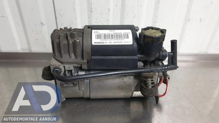 Begagnade Luftpump (fjädring) Mercedes E Combi (S211) 3.0 E-280 CDI V6 24V Pris € 249,99 Marginaltabell erbjuds av Autodemontage Aandijk
