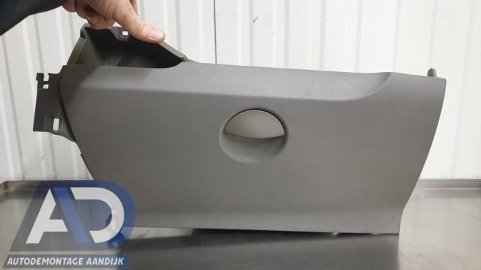 Begagnade Handskfack Renault Kangoo Be Bop (KW) 1.5 dCi 90 FAP Pris € 29,99 Marginaltabell erbjuds av Autodemontage Aandijk