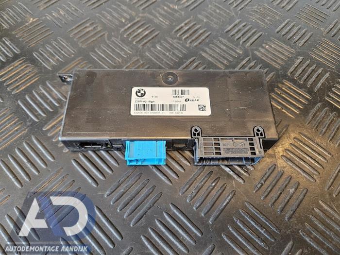 Używane Modul gateway BMW 5 serie Touring (F11) 535d 24V Cena € 99,99 Procedura marży oferowane przez Autodemontage Aandijk