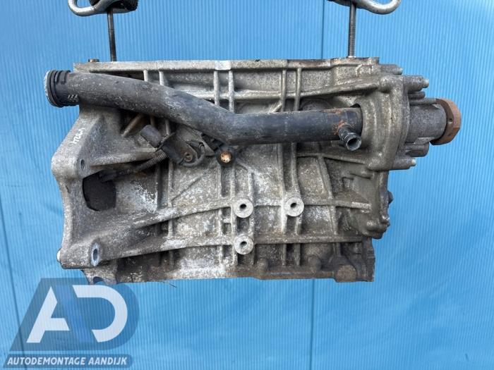 Used Engine crankcase Volkswagen Touran (1T1/T2) 1.6 FSI 16V Price € 199,99 Margin scheme offered by Autodemontage Aandijk