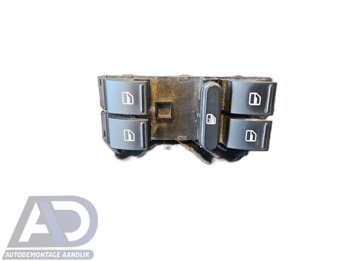 Usados Interruptor de ventanilla eléctrica Volkswagen Polo V (6R) 1.2 12V BlueMotion Technology Precio € 14,99 Norma de margen ofrecido por Autodemontage Aandijk