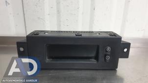 Begagnade Innerdisplay Opel Meriva 1.6 16V Pris € 24,99 Marginaltabell erbjuds av Autodemontage Aandijk