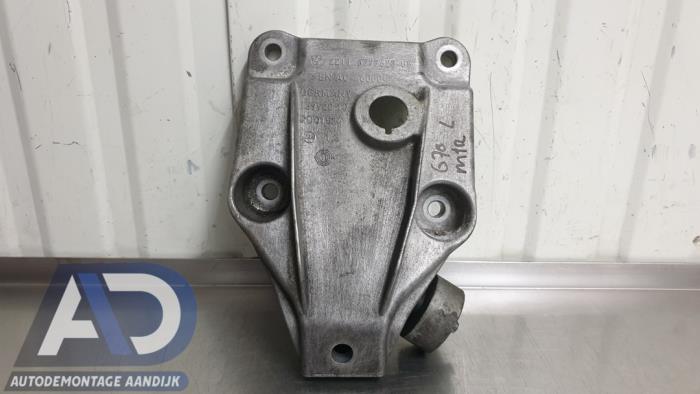 Used Engine mount BMW 5 serie Touring (F11) 535d 24V Price € 49,99 Margin scheme offered by Autodemontage Aandijk