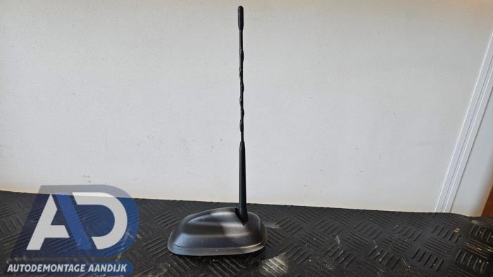 Używane Antena Mini Mini (F56) 1.5 12V Cooper Cena € 49,99 Procedura marży oferowane przez Autodemontage Aandijk