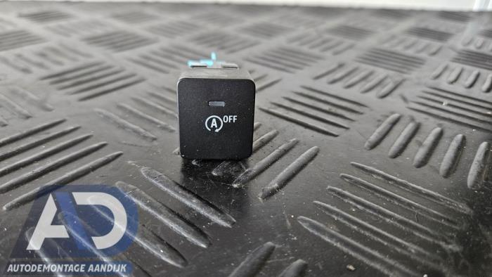 Używane Przelacznik Start/Stop Renault Twingo III (AH) 1.0 SCe 65 12V Cena € 19,99 Procedura marży oferowane przez Autodemontage Aandijk