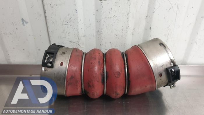 Gebrauchte Intercooler Schlauch BMW 5 serie Touring (F11) 535d 24V Preis € 39,99 Margenregelung angeboten von Autodemontage Aandijk