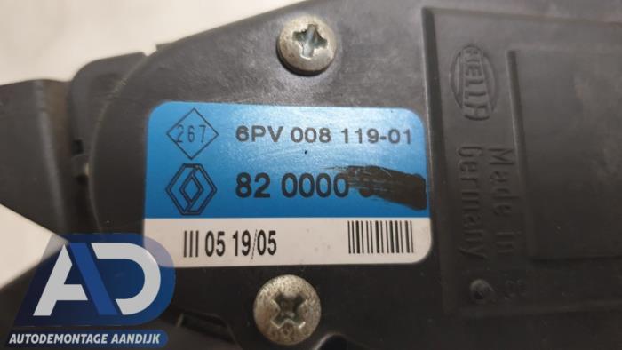 Gaspedalposition Sensor van een Renault Laguna II (BG) 2.0 16V 2005