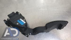 Gaspedalposition Sensor van een Renault Laguna II (BG) 2.0 16V 2005