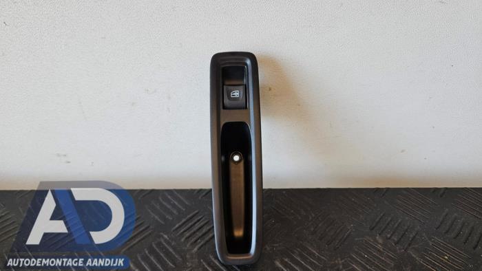 Usados Interruptor de ventanilla eléctrica Dacia Jogger 1.0 TCe 110 12V Precio € 24,99 Norma de margen ofrecido por Autodemontage Aandijk