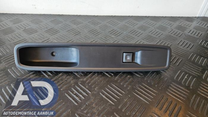 Usados Interruptor de ventanilla eléctrica Dacia Jogger 1.0 TCe 110 12V Precio € 24,99 Norma de margen ofrecido por Autodemontage Aandijk