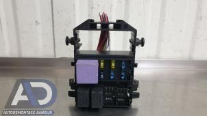 Used Fuse box Renault Laguna II (BG) 2.0 16V Price € 24,99 Margin scheme offered by Autodemontage Aandijk