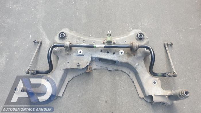 Used Subframe Renault Grand Scénic III (JZ) 1.4 16V TCe 130 Price € 74,99 Margin scheme offered by Autodemontage Aandijk