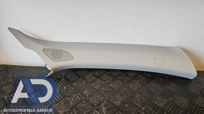 Używane Slupek prawy przód Audi A1 (8X1/8XK) 1.4 TFSI 16V 122 Cena € 19,99 Procedura marży oferowane przez Autodemontage Aandijk