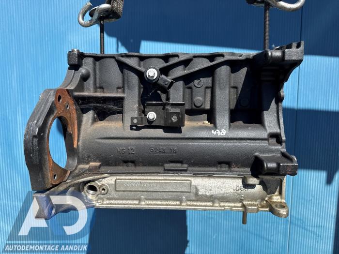 Used Engine crankcase Opel Corsa E 1.4 16V Price € 449,99 Margin scheme offered by Autodemontage Aandijk