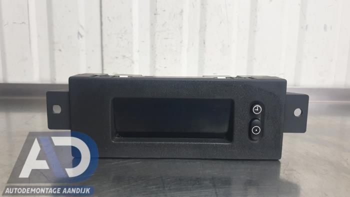 Begagnade Innerdisplay Opel Corsa C (F08/68) 1.2 16V Pris € 19,99 Marginaltabell erbjuds av Autodemontage Aandijk