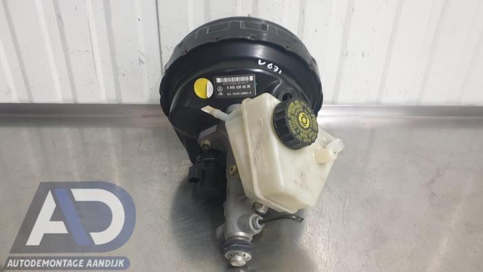 Usados Servofreno Mercedes C Combi AMG (S203) 5.4 C-55 AMG V8 24V Precio € 74,99 Norma de margen ofrecido por Autodemontage Aandijk