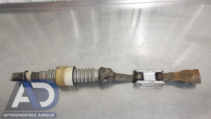 Usados Junta universal eje T Mercedes C Combi (S203) 2.2 C-200 CDI 16V Precio € 49,99 Norma de margen ofrecido por Autodemontage Aandijk