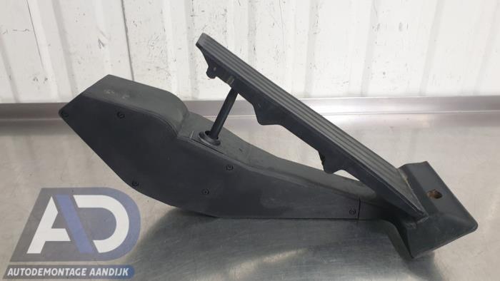 Gaspedalposition Sensor van een BMW 3 serie Touring (E91) 320d 16V 2008