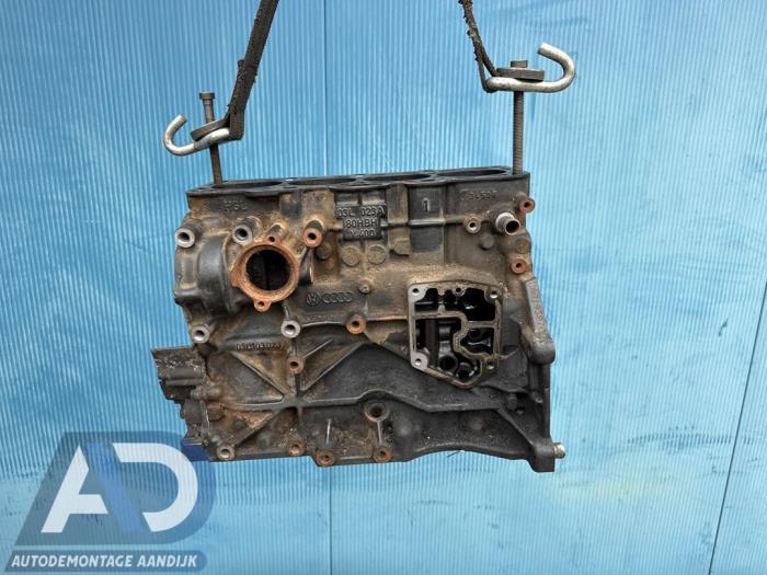 Used Engine crankcase Audi A4 (B8) 2.0 TDI 16V Price € 399,99 Margin scheme offered by Autodemontage Aandijk