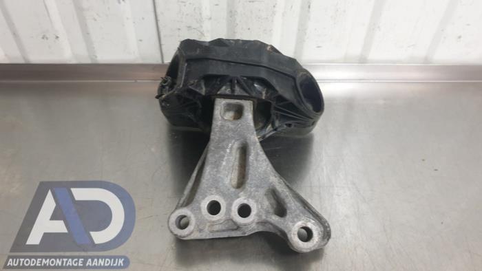 Used Engine mount Citroen C4 Cactus (0B/0P) 1.2 PureTech 82 12V Price € 19,99 Margin scheme offered by Autodemontage Aandijk