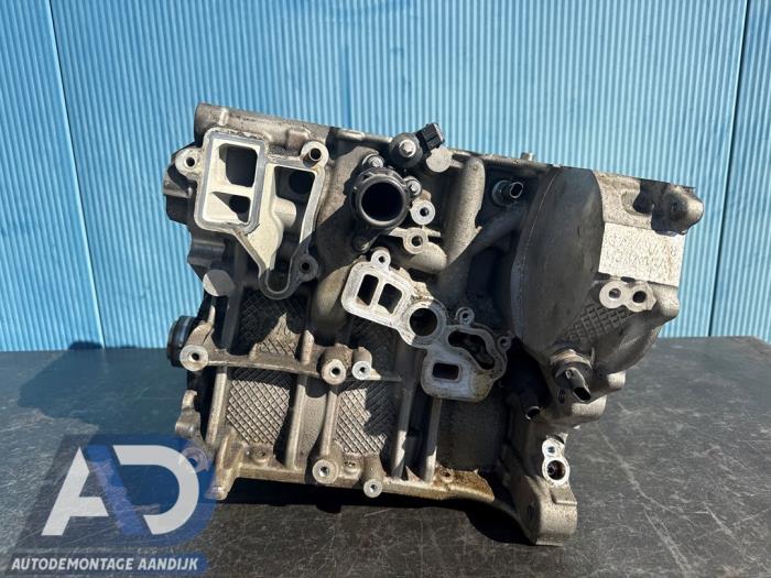 Used Engine crankcase BMW 2 serie Active Tourer (F45) 218i 1.5 TwinPower Turbo 12V Price € 499,99 Margin scheme offered by Autodemontage Aandijk