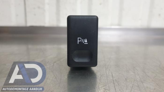 Usados Interruptor PDC Ford Galaxy (WGR) 1.9 TDI Precio € 9,99 Norma de margen ofrecido por Autodemontage Aandijk