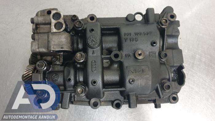 Usagé Arbre d'équilibre Volkswagen Passat Variant (365) 2.0 TDI 16V 140 Prix € 299,99 Règlement à la marge proposé par Autodemontage Aandijk