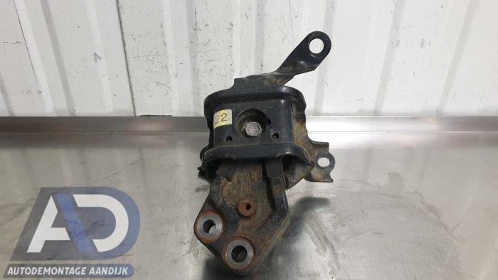 Used Engine mount Toyota Corolla (E12) 1.4 D-4D 16V Price € 29,99 Margin scheme offered by Autodemontage Aandijk