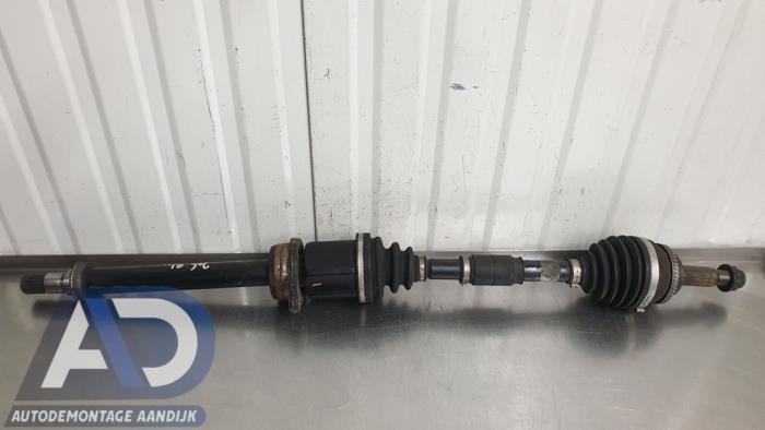 Gebrauchte Antriebswelle rechts vorne Toyota Corolla (E12) 1.4 D-4D 16V Preis € 39,99 Margenregelung angeboten von Autodemontage Aandijk