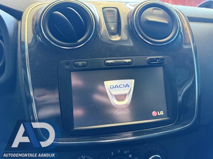 Używane Radio Dacia Logan MCV II/III/Sandero Wagon 0.9 TCE 12V Cena € 249,99 Procedura marży oferowane przez Autodemontage Aandijk