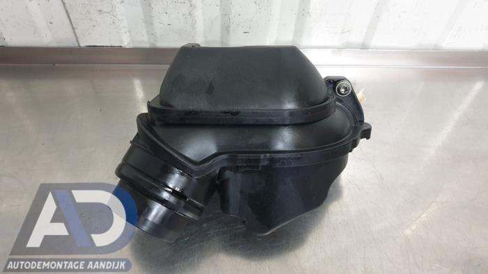 Intercooler Rohr van een Volkswagen Golf VII (AUA) 1.5 TSI Evo BMT 16V 2018