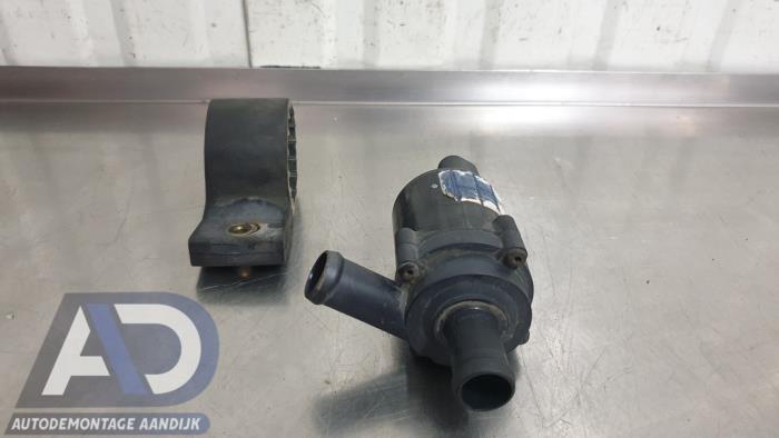Begagnade Extra vattenpump Ford Fusion 1.4 TDCi Pris € 29,99 Marginaltabell erbjuds av Autodemontage Aandijk
