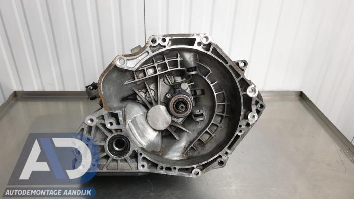 Gebrauchte Getriebe Opel Corsa D 1.4 16V Twinport Preis € 199,99 Margenregelung angeboten von Autodemontage Aandijk