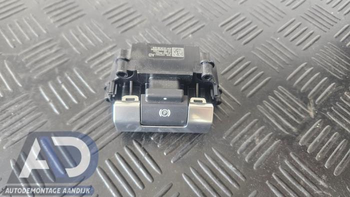 Gebrauchte Handbremse Schalter Landrover Discovery Sport (LC) 2.0 TD4 180 16V Preis € 24,99 Margenregelung angeboten von Autodemontage Aandijk