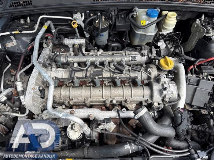Usagé Injecteurs Alfa Romeo 159 (939AX) 2.4 JTDm 20V Prix € 89,99 Règlement à la marge proposé par Autodemontage Aandijk