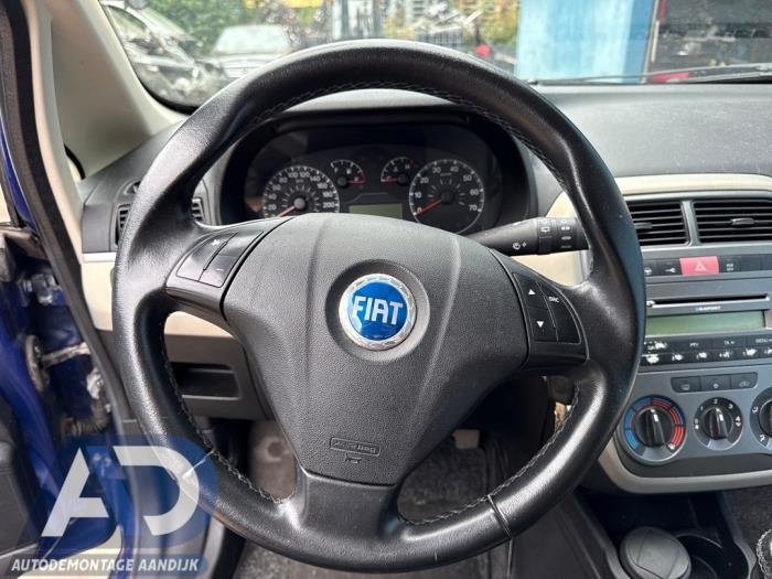 Begagnade Ratt Fiat Grande Punto (199) 1.3 JTD Multijet 16V VGT Pris € 49,99 Marginaltabell erbjuds av Autodemontage Aandijk