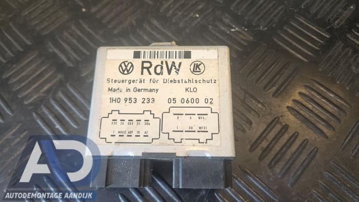 Begagnade Larmmodul Volkswagen Golf III Cabrio (1E) 2.0 Pris € 49,99 Marginaltabell erbjuds av Autodemontage Aandijk