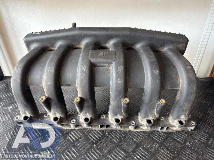 Używane Kolektor dolotowy BMW 5 serie (E39) 523i 24V Cena € 49,99 Procedura marży oferowane przez Autodemontage Aandijk