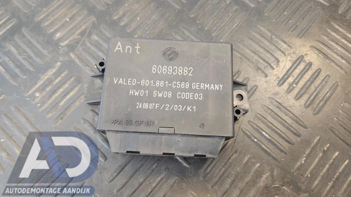 Begagnade PDC-modul Alfa Romeo 159 (939AX) 2.4 JTDm 20V Pris € 84,99 Marginaltabell erbjuds av Autodemontage Aandijk