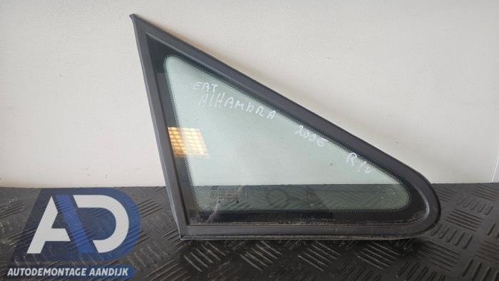 Usados Ventanilla triangular derecha delante Seat Alhambra (7V8/9) 2.0 Precio € 24,99 Norma de margen ofrecido por Autodemontage Aandijk
