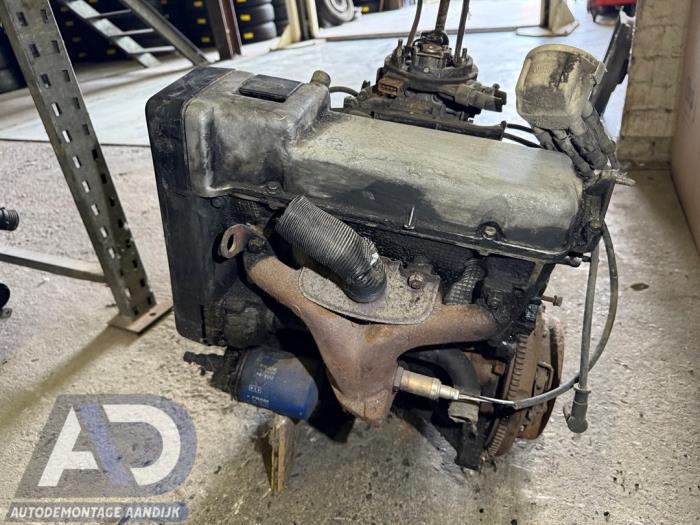 Używane Silnik Fiat Uno (146A/E) 1.0 45 i.e.,S i.e. Cena € 199,99 Procedura marży oferowane przez Autodemontage Aandijk