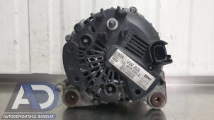 Dynamo från en Volkswagen Passat Variant (3C5) 2.0 TDI 16V 140 4Motion 2009