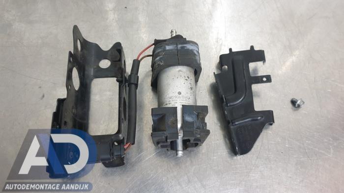 Usagé Pompe à carburant Volkswagen Passat Variant (3C5) 2.0 TDI 16V 140 4Motion Prix € 39,99 Règlement à la marge proposé par Autodemontage Aandijk