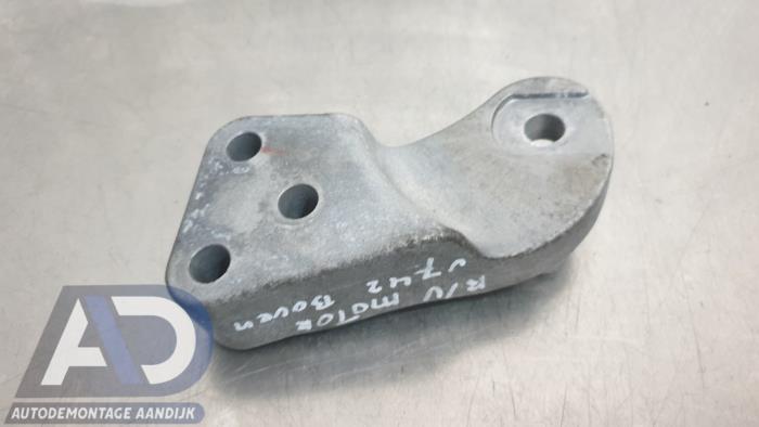 Usagé Support moteur Mitsubishi Space Star (A0) 1.2 12V Prix € 19,99 Règlement à la marge proposé par Autodemontage Aandijk