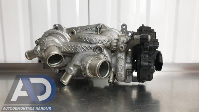 Begagnade Vattenpump Volkswagen Golf VII (AUA) 1.5 TSI Evo BMT 16V Pris € 74,99 Marginaltabell erbjuds av Autodemontage Aandijk