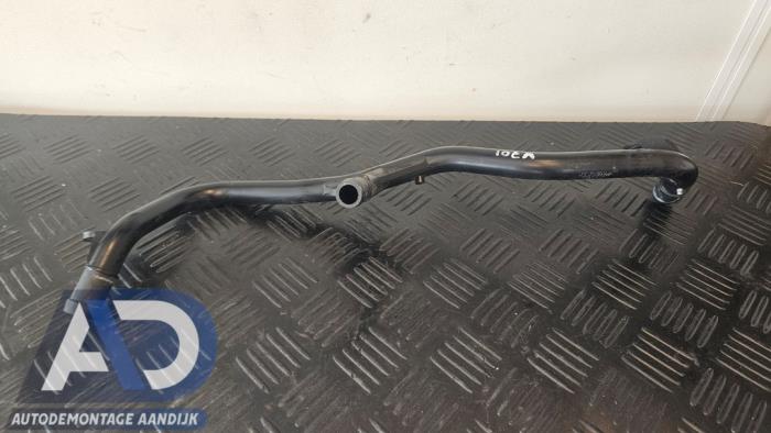 Begagnade Vattenrör Volkswagen Golf VII (AUA) 1.5 TSI Evo BMT 16V Pris € 19,99 Marginaltabell erbjuds av Autodemontage Aandijk