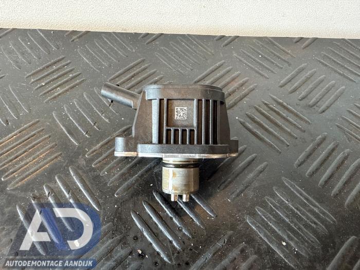 Begagnade Kamaxelsensor Volkswagen Golf VII (AUA) 1.5 TSI Evo BMT 16V Pris € 24,99 Marginaltabell erbjuds av Autodemontage Aandijk